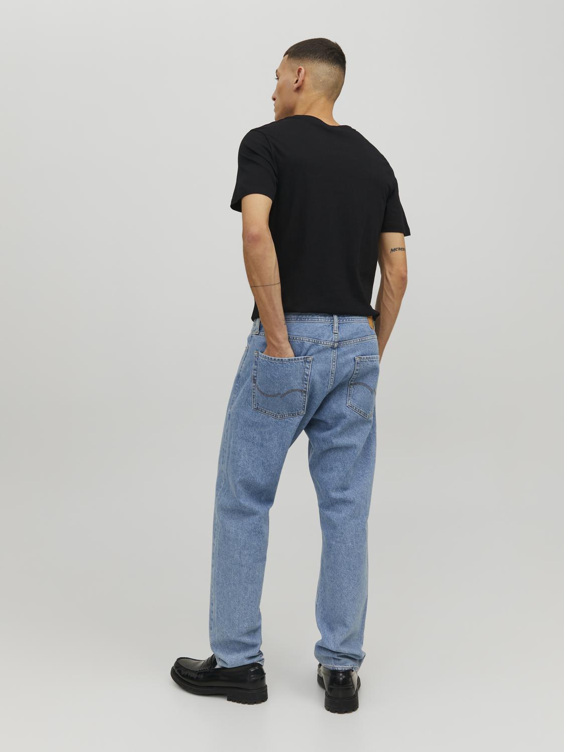 model_shot-back